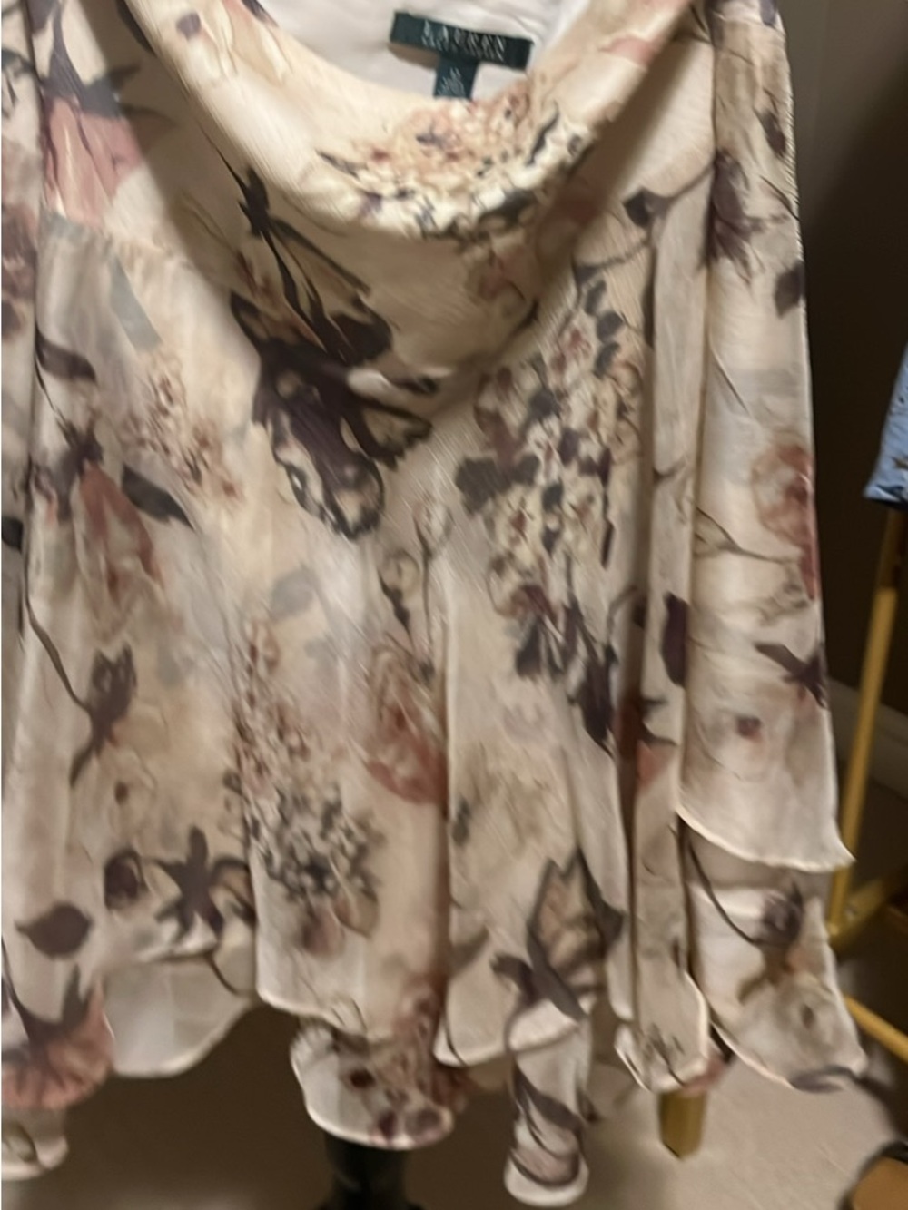 Lauren Ralph Lauren Cream Beige Floral Skirt with fluttering hemline